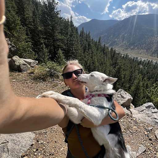 Profile image for pet sitter Erika