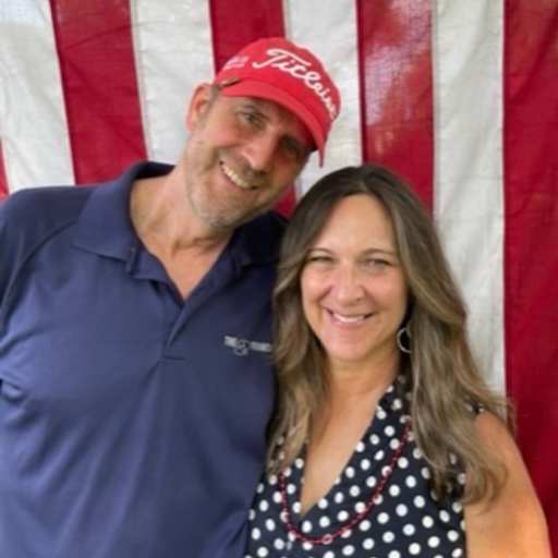 Profile image for pet sitters Carrie & Thomas