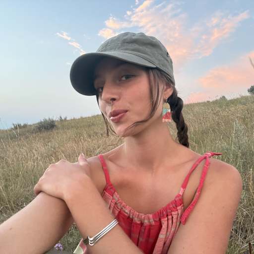 Profile image for pet sitters rylie & Marin