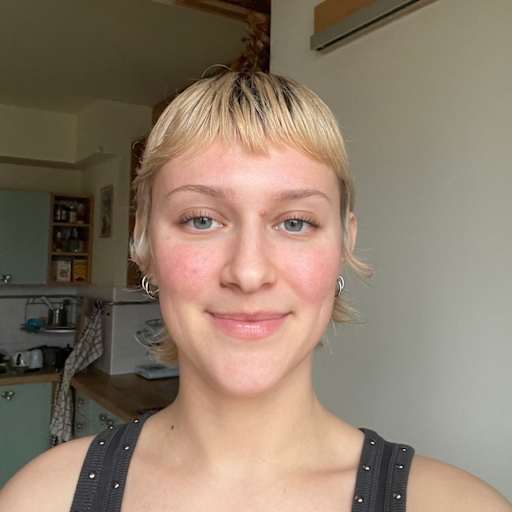 Profile image for pet sitter Nia