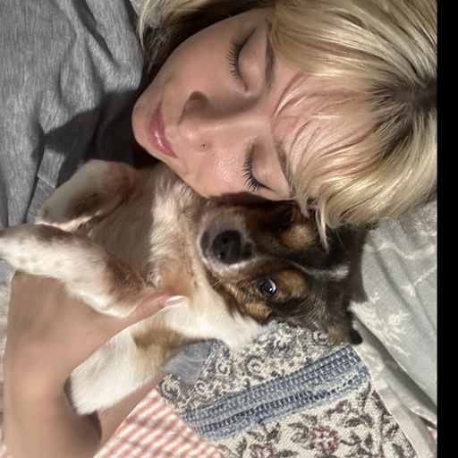 Profile image for pet sitter juliette