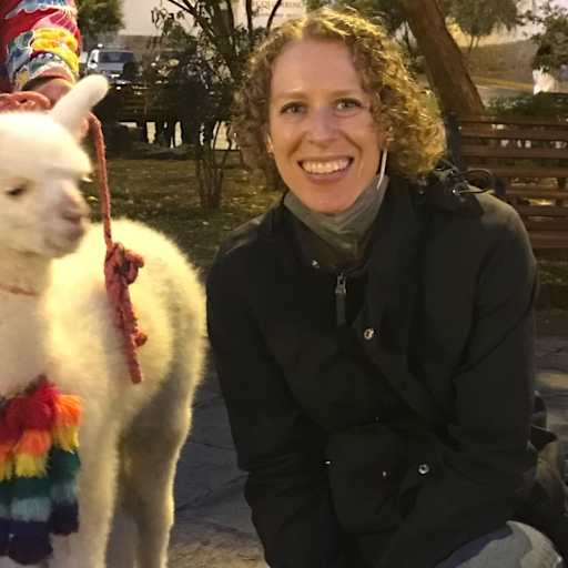Profile image for pet sitter Erika