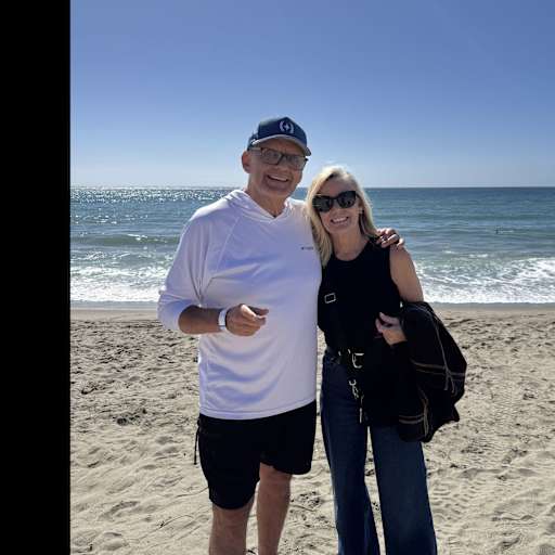 Profile image for pet sitters Pamela & Loring