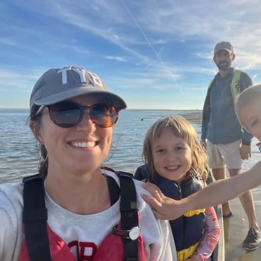 Profile image for pet sitters Savannah & William