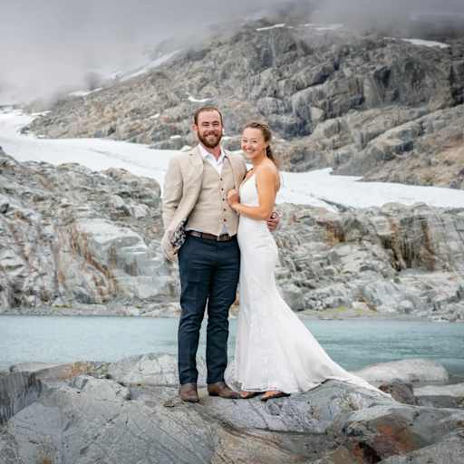 Profile image for pet sitters Ellie & Michael