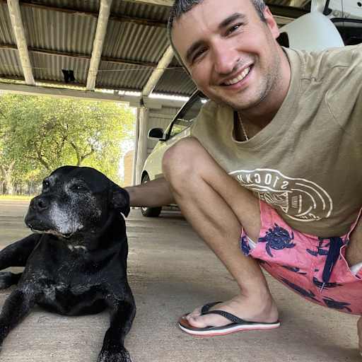 Profile image for pet sitters Fernando & Nazarena