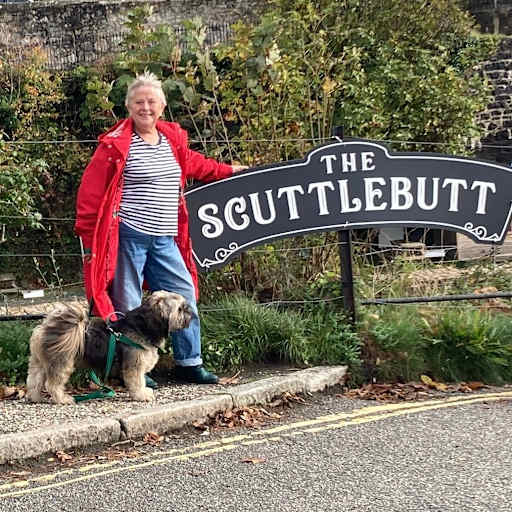 Profile image for pet sitters Gilly & Nick