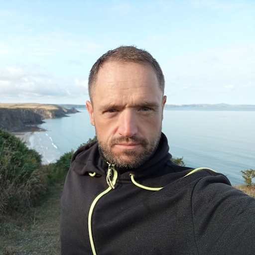 Profile image for pet sitter Cedric