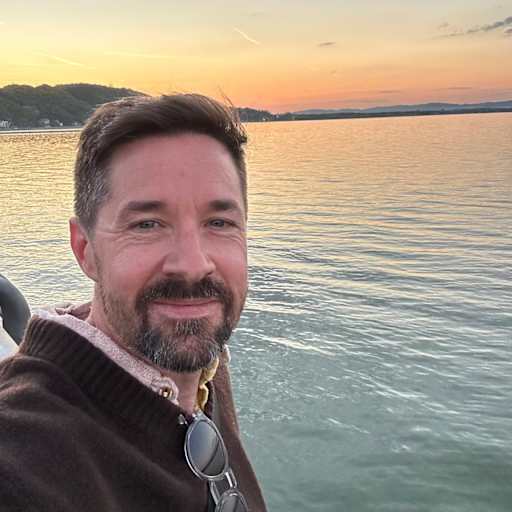Profile image for pet sitter John-Paul