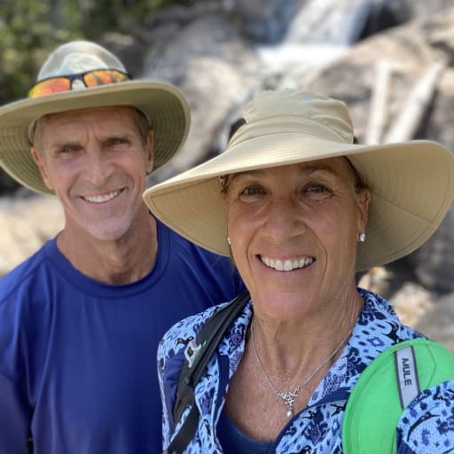 Profile image for pet sitters Elizabeth & Bob