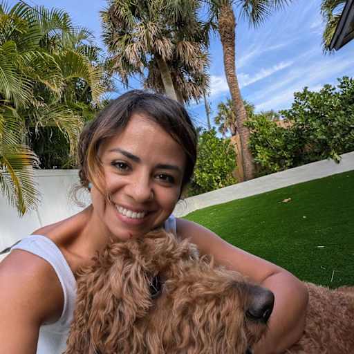 Profile image for pet sitter Cristine