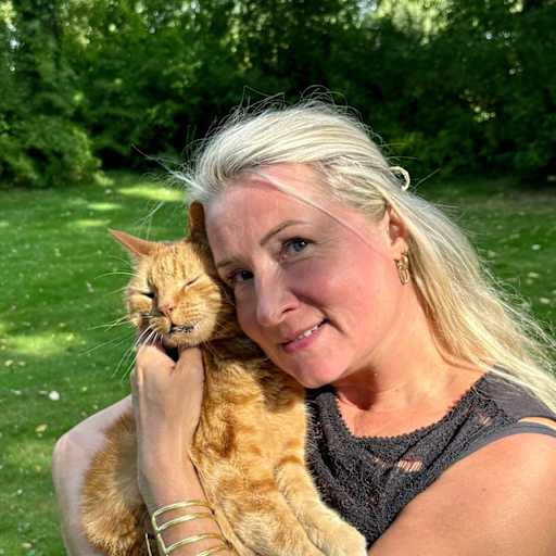 Profile image for pet sitter Nicole