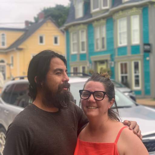 Profile image for pet sitters Monashee and Isaías & Isaias