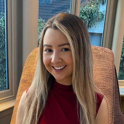 Profile image for pet sitter Isabella