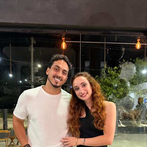 Profile image for pet sitters Marcos & Riene