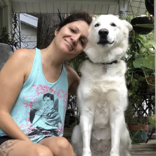Profile image for pet sitter Mayra