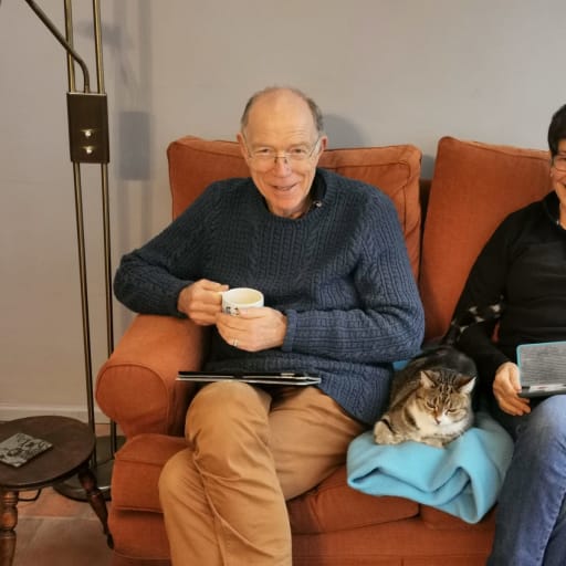 Profile image for pet sitters Sharron & Thomas 
