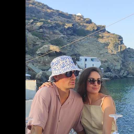 Profile image for pet sitters Adriana & Alexandre