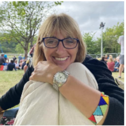 Profile image for pet sitter Lynne