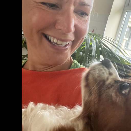 Profile image for pet sitter karen