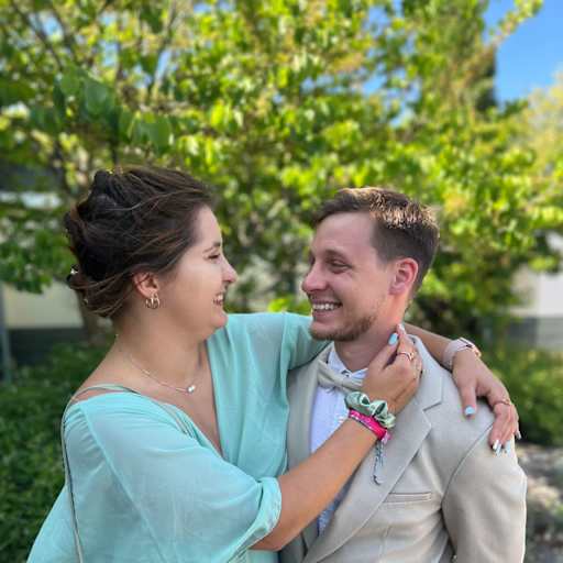 Profile image for pet sitters Manon & Aurélien