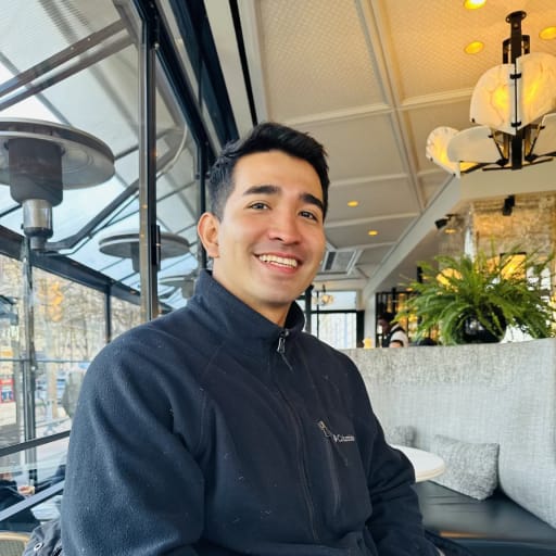 Profile image for pet sitter Lorenzo