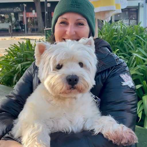 Profile image for pet sitters Gabrielle & India