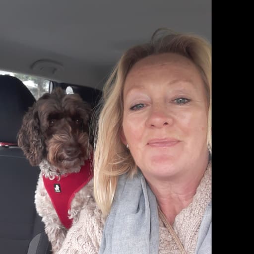 Profile image for pet sitter Carol