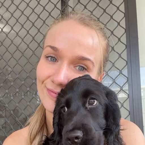 Profile image for pet sitter Isabelle