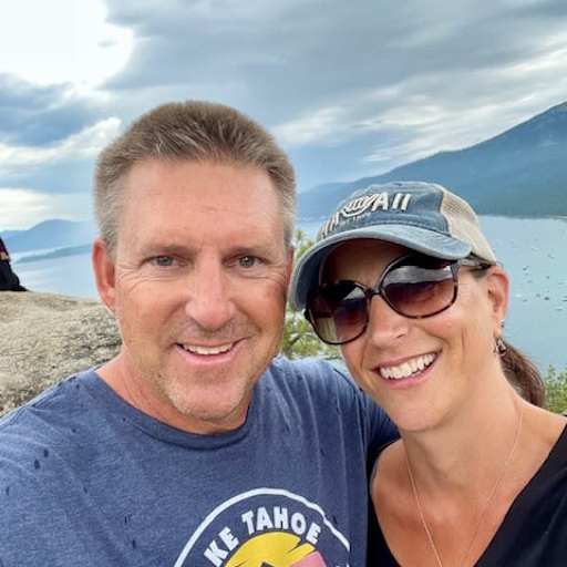 Profile image for pet sitters Danna & Mike