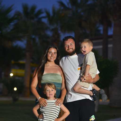 Profile image for pet sitters David Ryan & Shannon