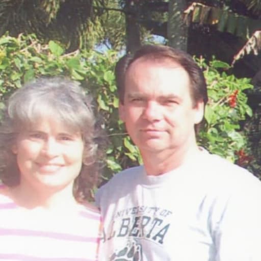 Profile image for pet sitters Les & Karen