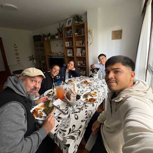 Profile image for pet sitters Valentin Tomas & Martina