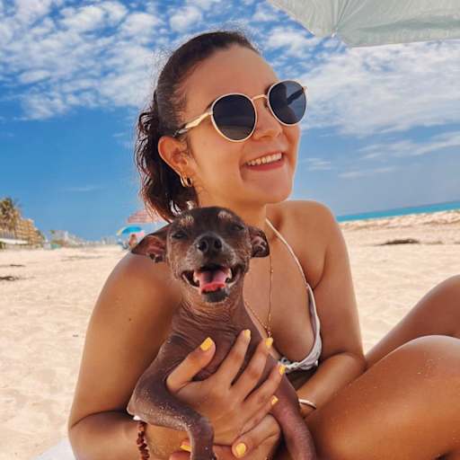 Profile image for pet sitter Gabriela