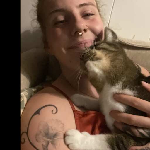 Profile image for pet sitter christine