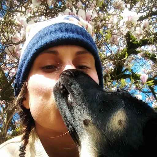 Profile image for pet sitter Larissa
