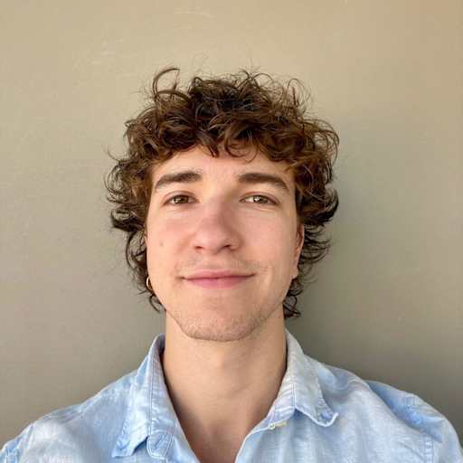 Profile image for pet sitter Vicente