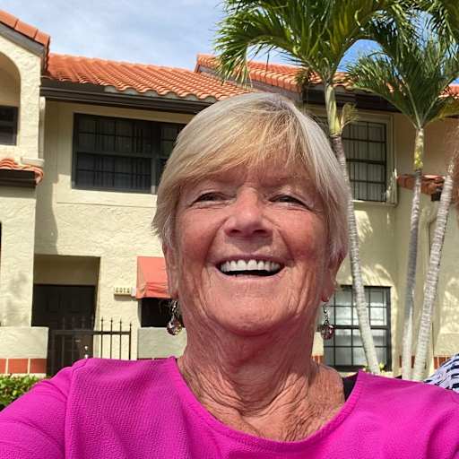 Profile image for pet sitter Dana
