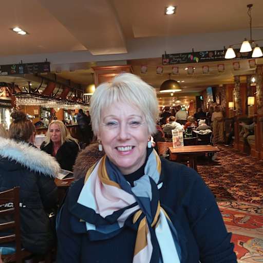 Profile image for pet sitter Julie