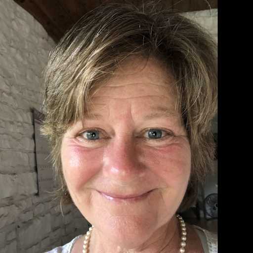 Profile image for pet sitter melissa
