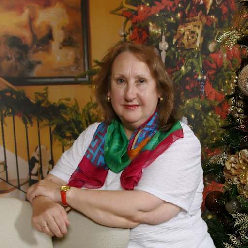 Profile image for pet sitter Julie