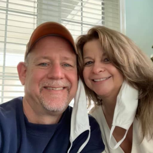 Profile image for pet sitters Gary & Melissa