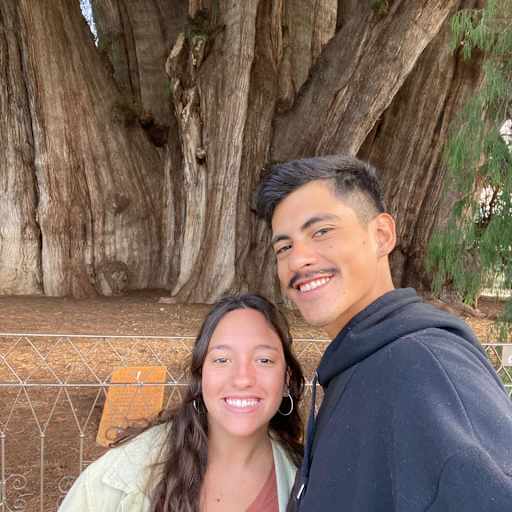 Profile image for pet sitters Maira Lilia & Danilo