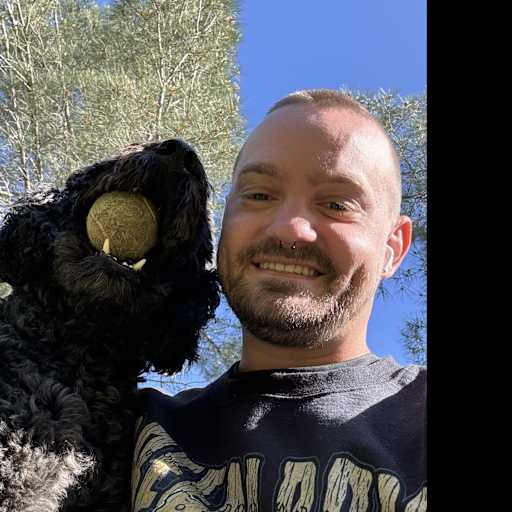 Profile image for pet sitter Aaron