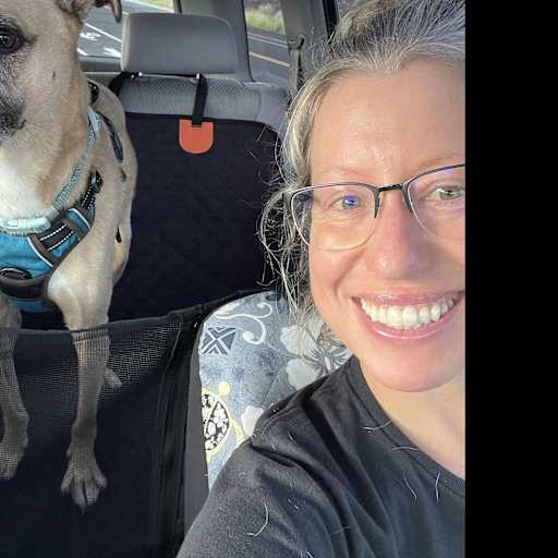 Profile image for pet sitter Lisa