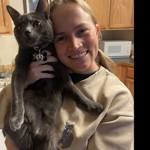 Profile image for pet sitter Virginia