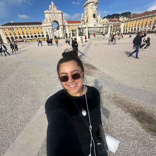Profile image for pet sitter alexis