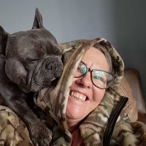 Profile image for pet sitter Kari