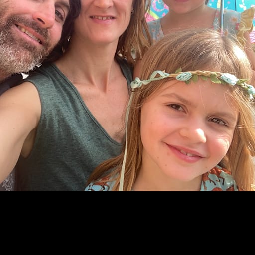 Profile image for pet sitters Erin & Christopher 