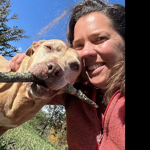 Profile image for pet sitter Aprilhelen